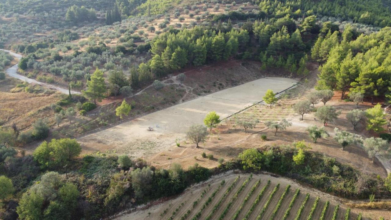 Georgia'S Village House Kondostavlos ภายนอก รูปภาพ